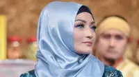 Siti Badriah  berbusana muslimah (Instagram/@sitibadriah)