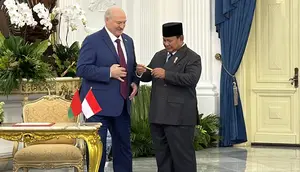 Prabowo Diberi Hadiah Tak Biasa dari Presiden Belarus