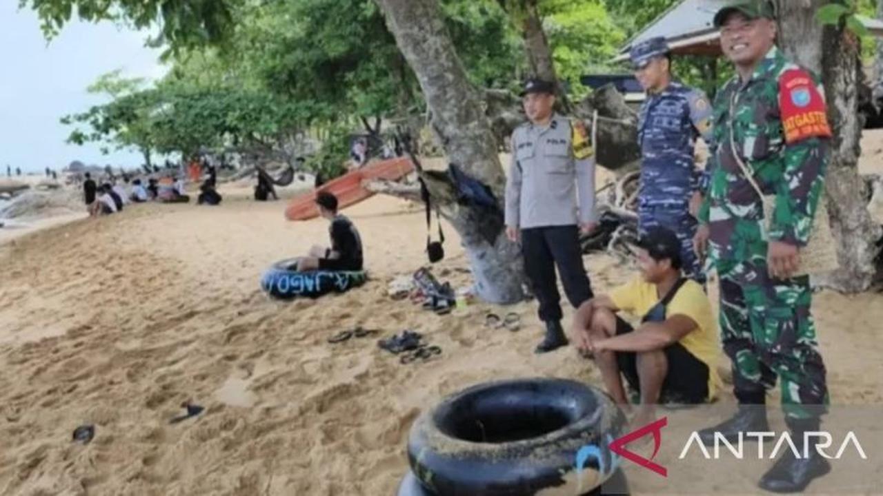TNI AL Perkuat Pengamanan Wisata Pantai Temajuk Jelang Libur Lebaran 2026