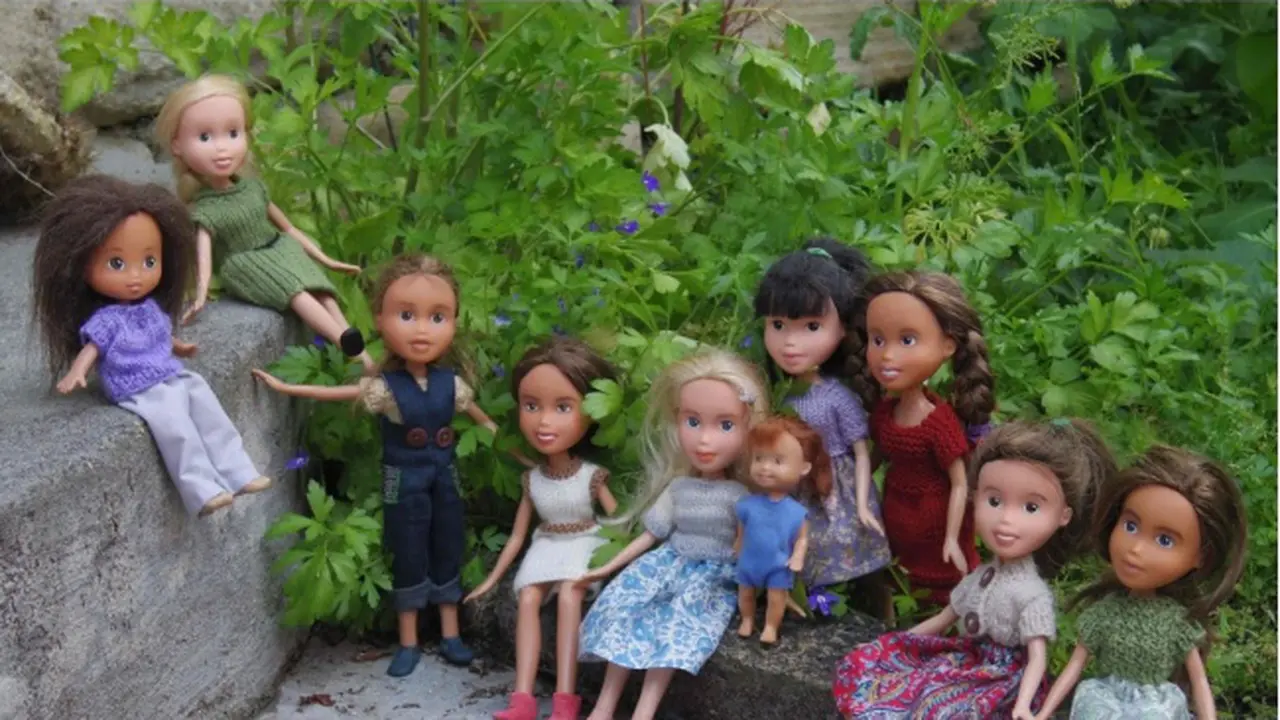 Selalu 'Full Makeup', Begini Jika Boneka Barbie Tampil Polos