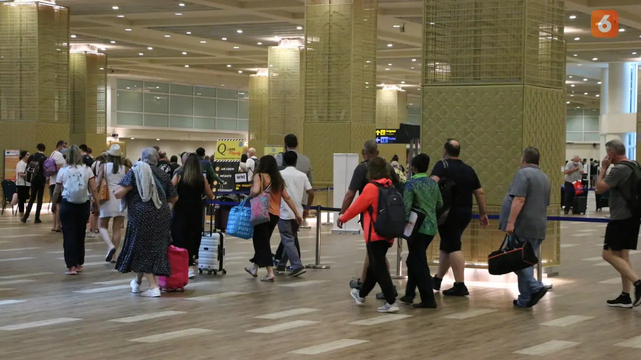 Suasana Bandara Internasional I Gusti Ngurah Rai Bali