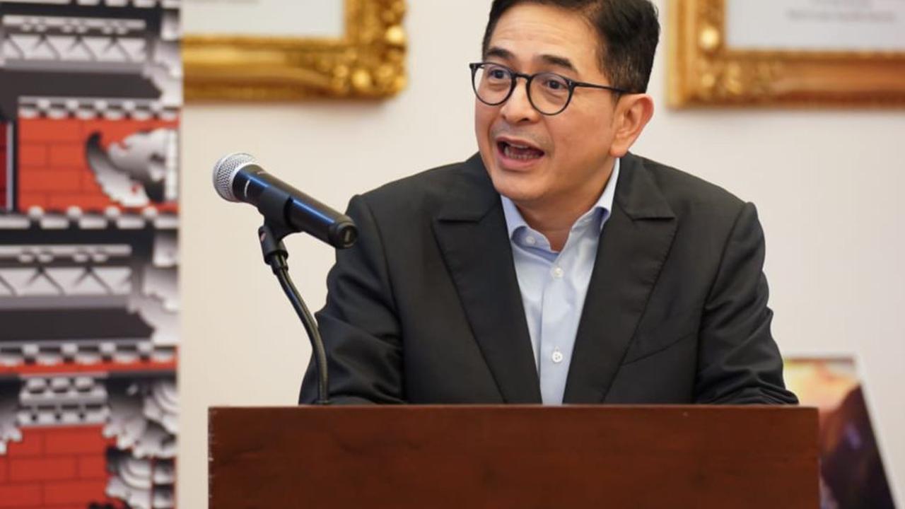 "Keputusan ini saya buat agar tidak mencampurkan adukkan urusan organisasi saya di Kadin Indonesia dan jabatan saya di PT Indika Energy Tbk," kata Arsjad.<br>
