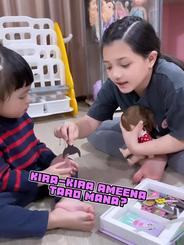 Arsy Hermansyah dan Ameena. [Foto: Instagram/queenarsy]