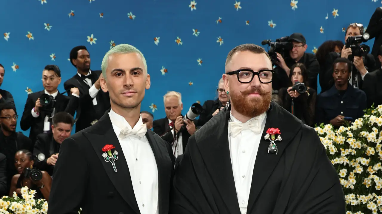 Sam Smith dan Christian Cowan. (Jamie McCarthy / GETTY IMAGES NORTH AMERICA / Getty Images via AFP)