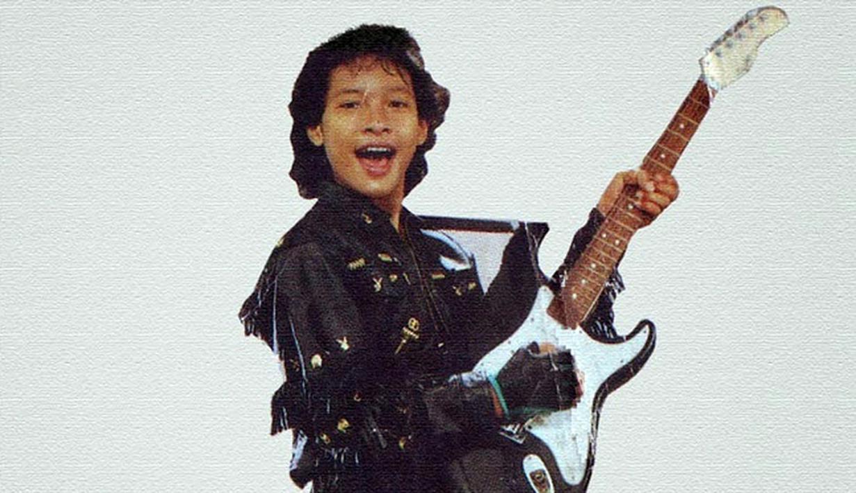 8 Penyanyi Meninggal Dunia Usia Muda - Photo Bintang.com