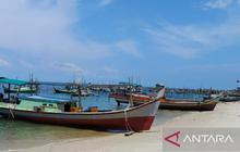 Pertamina Alihkan Distribusi BBM Nelayan Pulau Terluar di Basel Akibat Dermaga Rusak