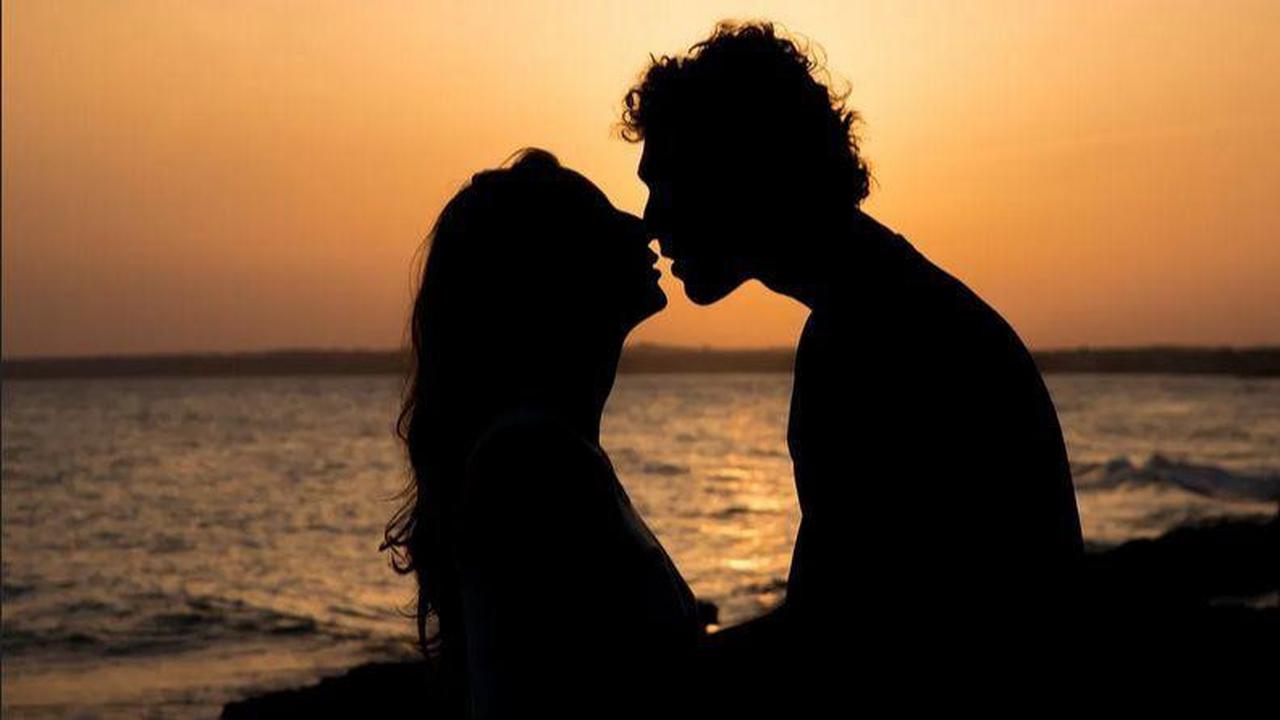 Here's the History of Kissing in the World: It's Been Around Since 4,500 Years Ago