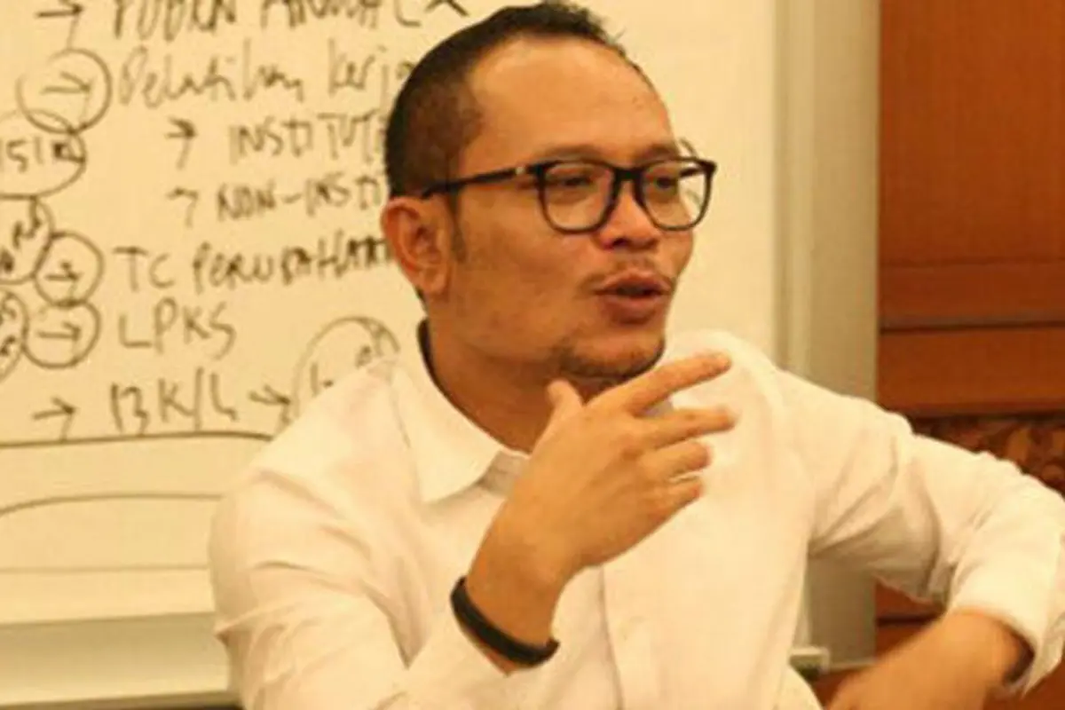 Kebijakan tersebut dilakukan Kemnaker agar pekerja yang memiliki kompetensi dan terkena PHK memperoleh pekerjaan yang lebih baik