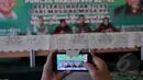 PPP kubu Djan Faridz menggelar konferensi pers terkait Mukernas yang diadakan oleh PPP Kubu Romahurmuziy, Jakarta, Senin (16/2/2015). Menurut mereka Mukernas yang diadakan oleh PPP Kubu Romi adalah ilegal(Liputan6.com/ Johan Tallo)