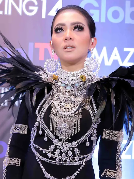 Meski malam itu tampil percaya diri di acara tersebut, ia mengaku persiapannya sedikit terganggu lantaran berat badannya yang tiba-tiba naik hingga enam kilogram. (Deki Prayoga/Bintang.com)