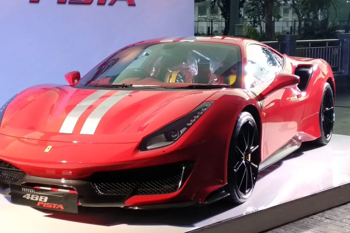Ferrari 488 Pista