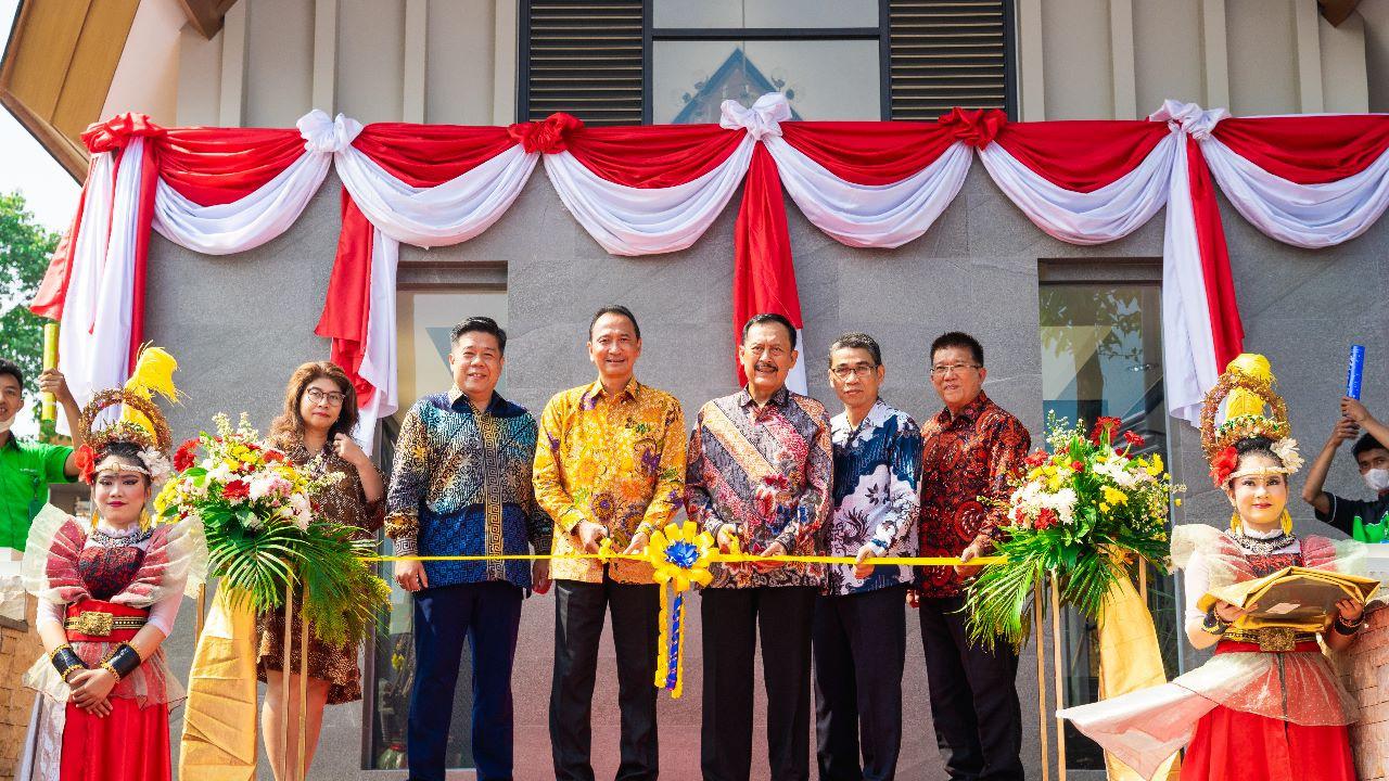 Seremoni peresmian club house kluster Everest garapan PT Agung Podomoro Land Tbk di kawasan Vimala Hills, Ciawi, Jawa Barat. (Dok Agung Podomoro)