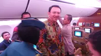 Senyum Semringah Ahok Saat Pertama Jajal Pesawat Kepresidenan