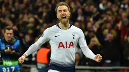 2. Christian Eriksen (Tottenham Totspur) - Dikabarkan Tottenham membandrol harga 70 juta pound untuk Eriksen untuk bisa dilabuhkan Manchester United ke Old Trafford. (Photo by Glyn Kirk / AFP)