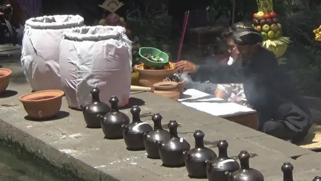 Ritual Ruwat Sumber Mata Air Jolotundo Trawas Mojokerto