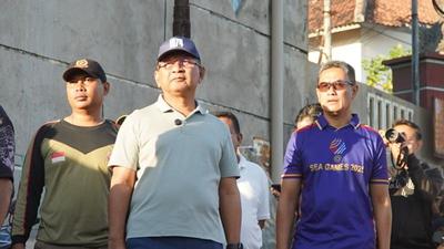 Penataan Sempadan Pantai Buleleng: Pemkab Bongkar Bangunan Liar Demi Kawasan Pesisir Rapi