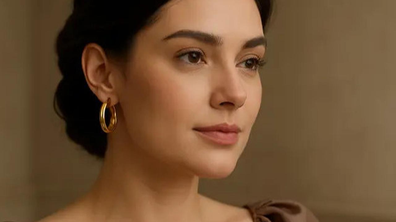 Cocok untuk Telinga Tebal, ini 7 Inspirasi Model Anting Emas 2025 yang Elegan dan Menawan