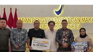 Bantu Pemulihan Korban Bencana NTT, Sido Muncul Salurkan Rp400 Juta melalui BPOM
