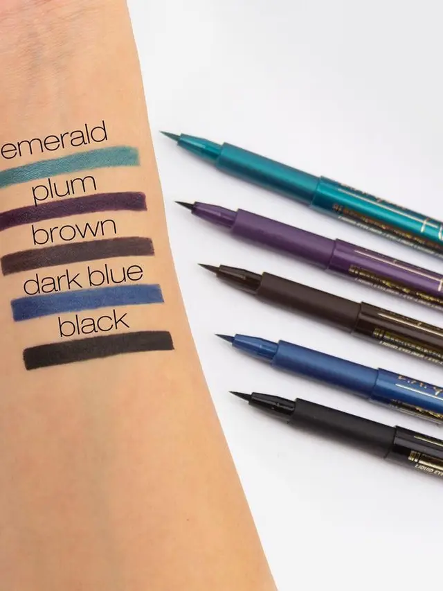 [Bintang] Warna-warna Intense Makeup Brand Ini Bikin Tampilanmu Makin Kece!