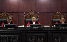 VIDEO: Ketua MK Tegur Ketua KPU "Semangat Dikit Jangan Terlalu Santai!"