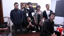 Nidji disela-sela melakukan proses syuting video klip lagu Hancur Aku di lakukan di kawasan Bangka, Kemang, Jakarta Selatan, Rabu (26/4/2017). (Nurwahyunan/Bintang.com)