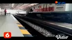 Jelang libur Natal dan Tahun Baru, ASDP Ketapang, Banyuwangi, Jawa Timur, memperkirakan terjadi lonjakan sebesar 30 persen dan mengoperasikan 32 kapal. Sementara itu, 10 stasiun di wilayah DAOP 7, tidak melayani penjualan tiket langsung.