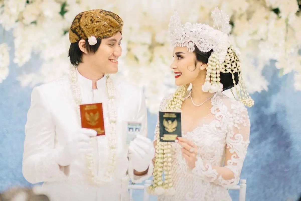 [Fimela] Kevin Aprilio dan Vicy Melanie