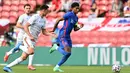 Sayap kiri Timnas Inggris, Marcus Rashford (kanan) menjadi pemain tercepat skuat The Three Lions. Pemain 23 tahun ini mampu mencatat kecepatan 33,5 km/jam. (Foto: AFP/Pool/Paul Ellis)