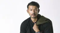 Pamer Jari Bertinta, Rio Dewanto Ditegur soal Kuku Kotor