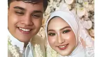 Putra Denada, Ressa Rossano menikah lagi di Banyuwangi, Jawa Timur, dengan sang kekasih Fita. Denada memberikan restu serta doa lewat video call.