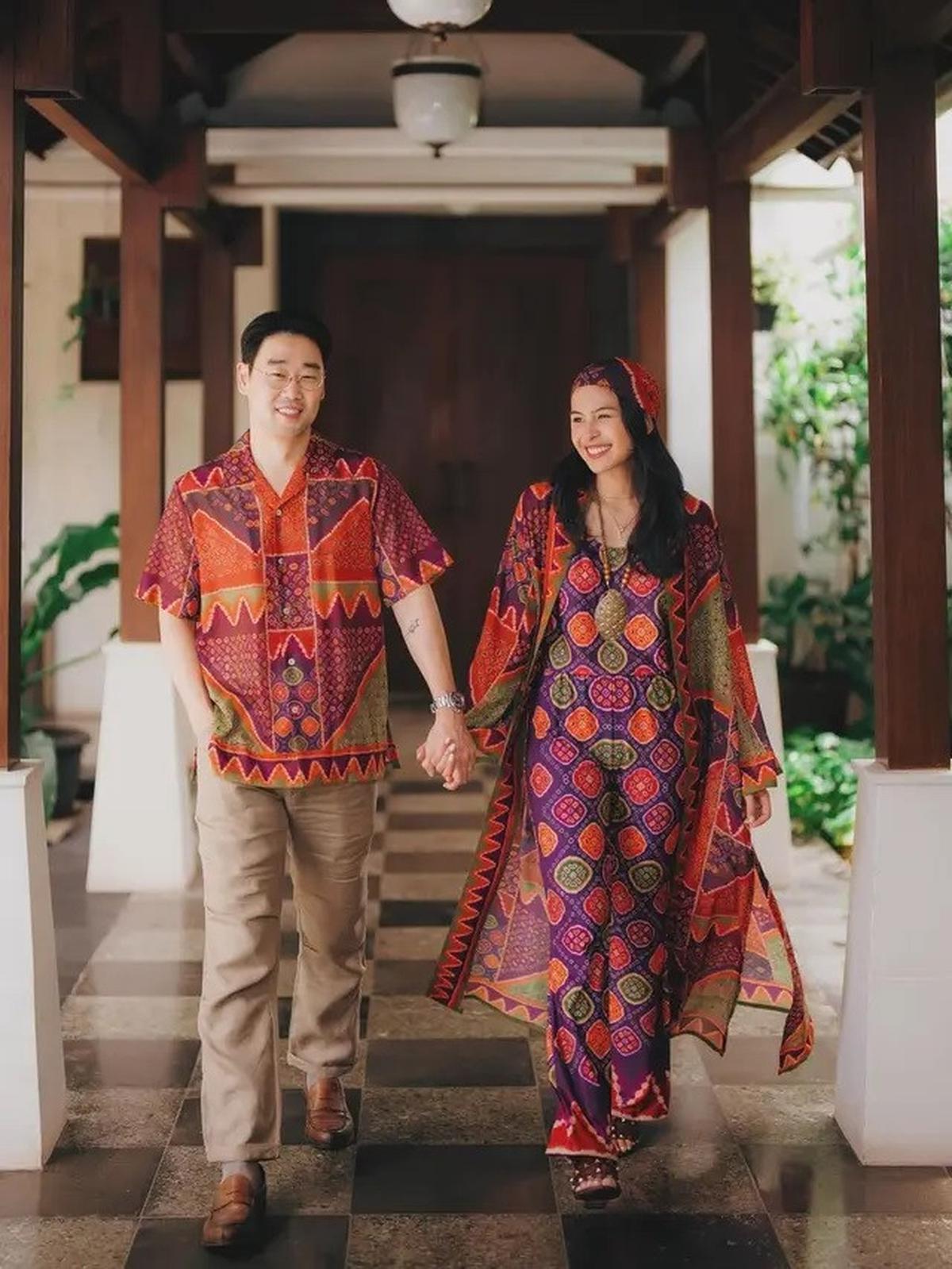 Inspirasi Baju Lebaran Couple 2025, Gaya Serasi Artis dari Enzy Storia hingga Maudy Ayunda