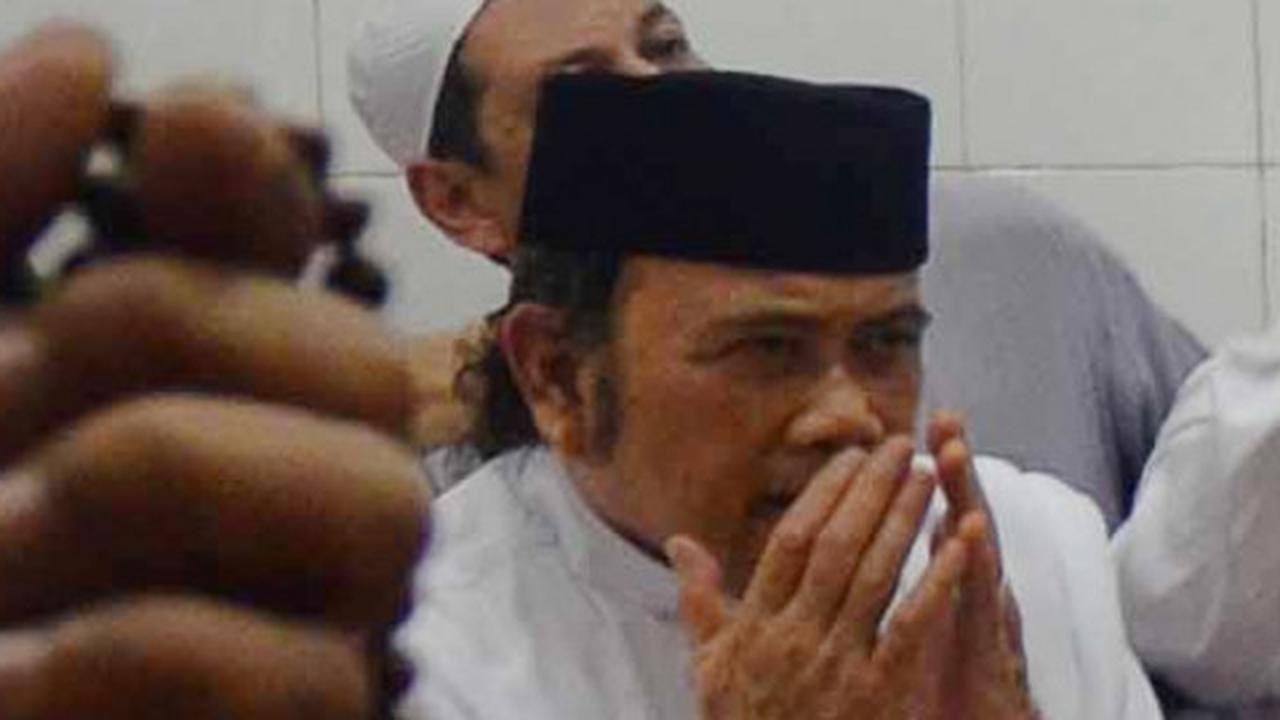 Bersama Angel Lelga di apartemen