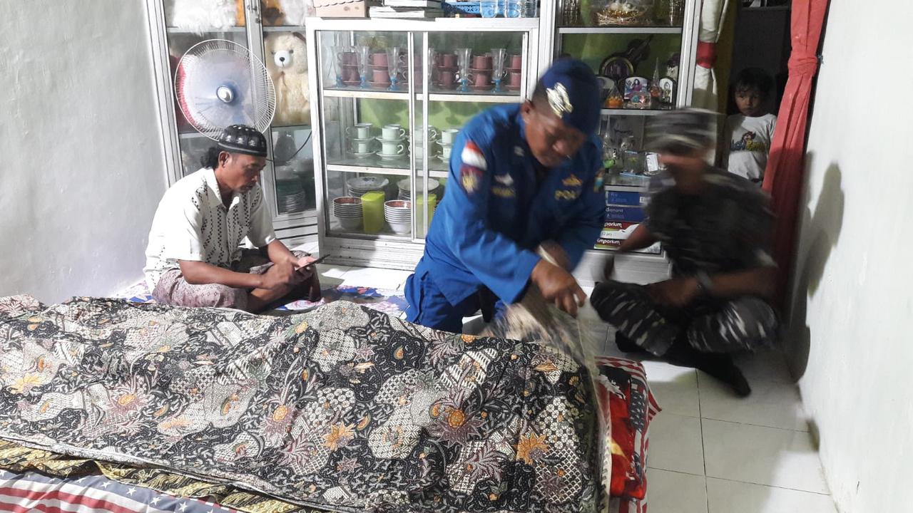 Korban laka laut di semayamkan di rumah duka  (Istimewa)