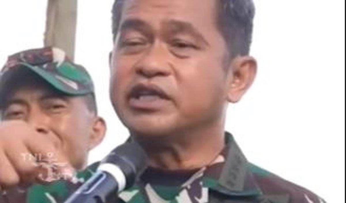 "Tadi saya datangnya pakai kapal ya. Apalagi nanti kan mungkin ribuan orang datang ke sini, nanti kisa bisa memberikan masukan ke orang-orang yang punya masalah dengan transportasi," sambungnya.