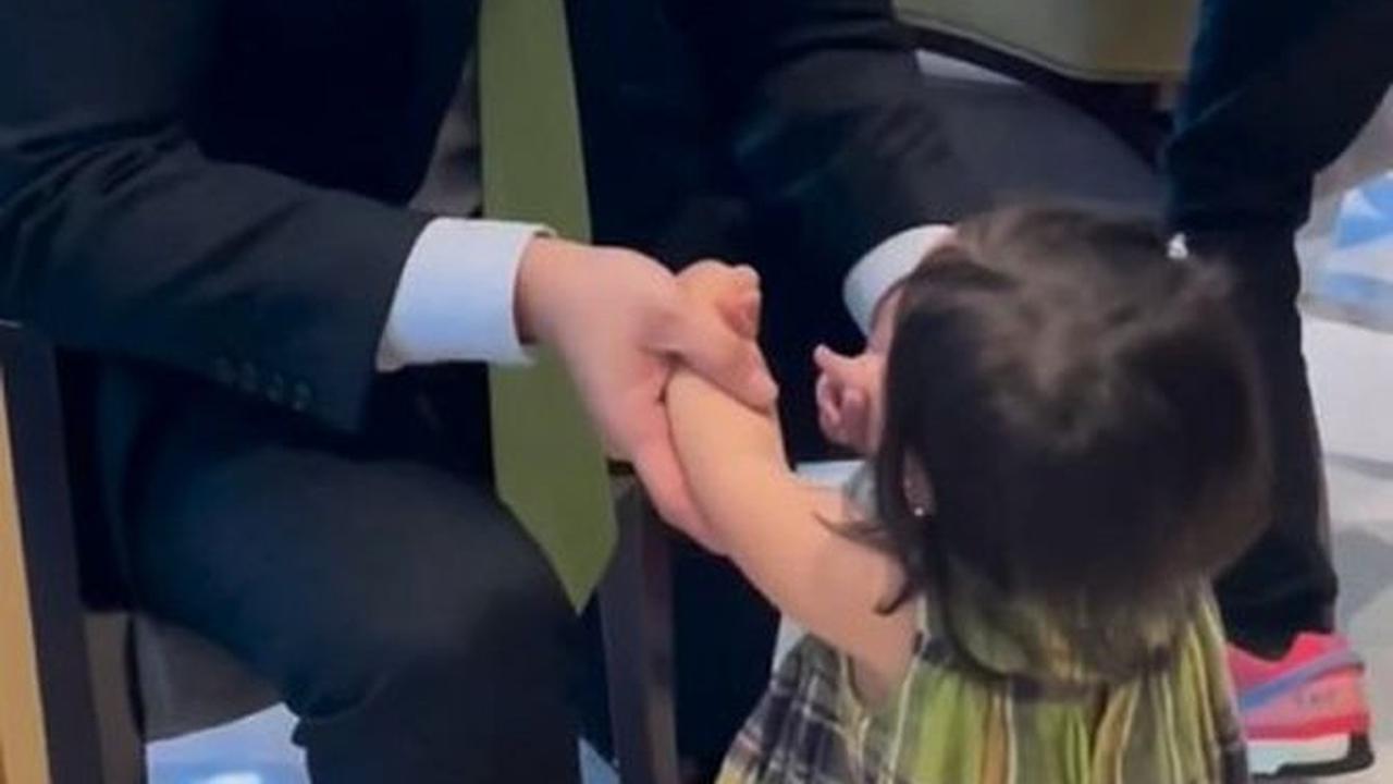 Menggemaskan, Intip Deretan Potret Alisha Putri Bungsu Aliya Rajasa yang Nempel Kayak Perangko ke Agus Yudhoyono