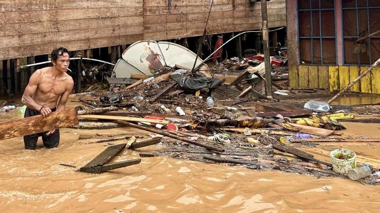 Warga Terdampak Banjir Balangan Mendesak Butuh Alkon dan Logistik