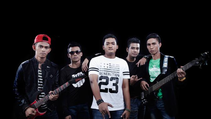 3 Fakta Projector Band Pelantun Asli Lagu Aisyah Istri Rasulullah News Entertainment Fimela Com