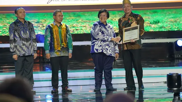Menteri Siti Nurbaya