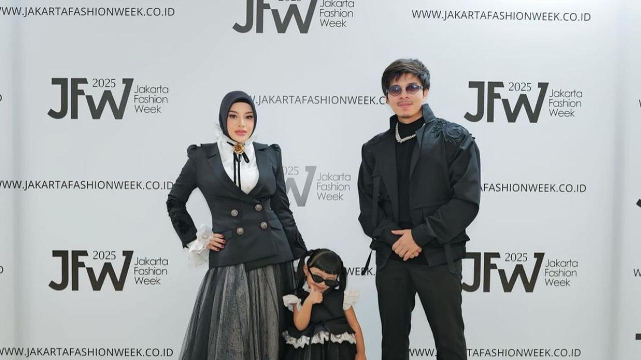 Rayyanza dan Ameena Curi Perhatian di JFW 2025, Lihat Momen Manis di Runway