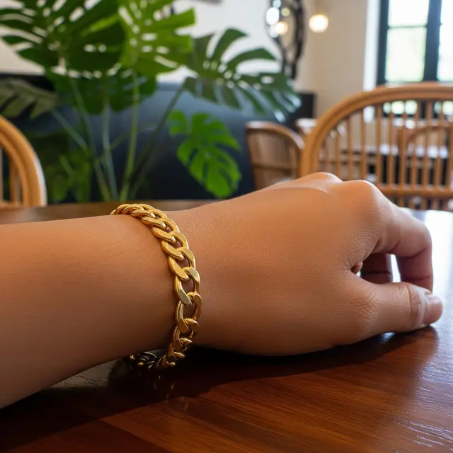 9 Model Gelang Emas Karat Tinggi Tidak Mudah Penyok, Investasi Tahan Banting