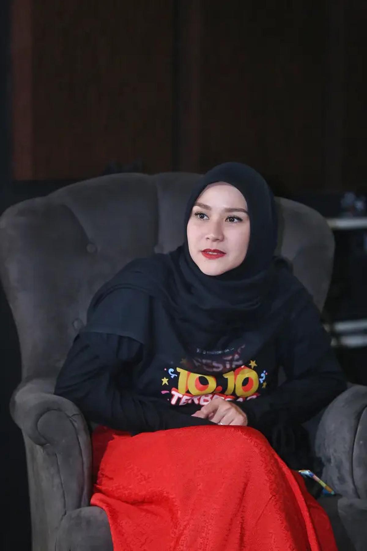 Deretan Artis Indonesia yang Punya Bisnis Hijab, Lebaran Makin Cuan!