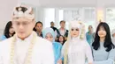 Di momen akad nikah, Nadia Mustika tampil cantik dengan balutan kebaya sunda berwarna putih bersih [@nadyamustikarahayu]