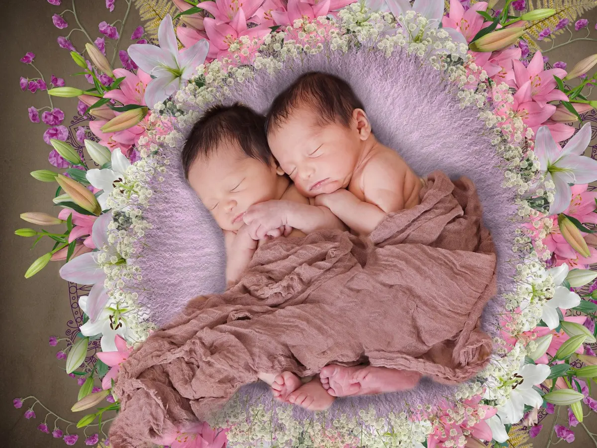 Arti Mimpi Melahirkan Anak Kembar - Ragam Bola.com