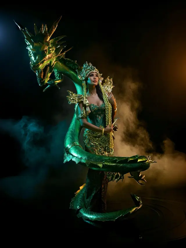 Pesona Magis Vina Sitorus Tampil Bak Nyi Roro Kidul di Ajang Miss Grand International 2025