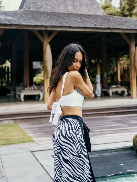 Sophia Latjuba memang kerap dipuji warganet berkat kecantikannya yang seakan tidak pernah luntur. (Foto: instagram.com/sophia_latjuba88)