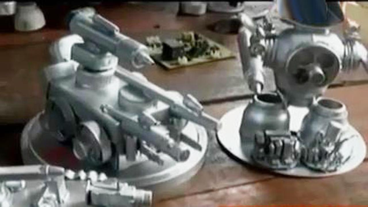 Miniatur Robot dari Sampah