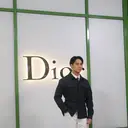 Mingyu SEVENTEEN Tampil Semi Formal Serba Dior, Pancarkan Pesona Boyfriend Material di Plaza Senayan
