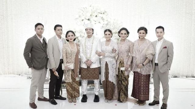 7 Potret Kedekatan Atta Halilintar dan Yuni Shara, Sudah Akrab