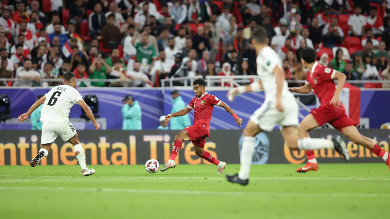 Foto: Gol Cantik Marselino Ferdinan Gagal Hindarkan Kekalahan Timnas Indonesia dari Irak pada Laga Pertama Piala Asia 2023