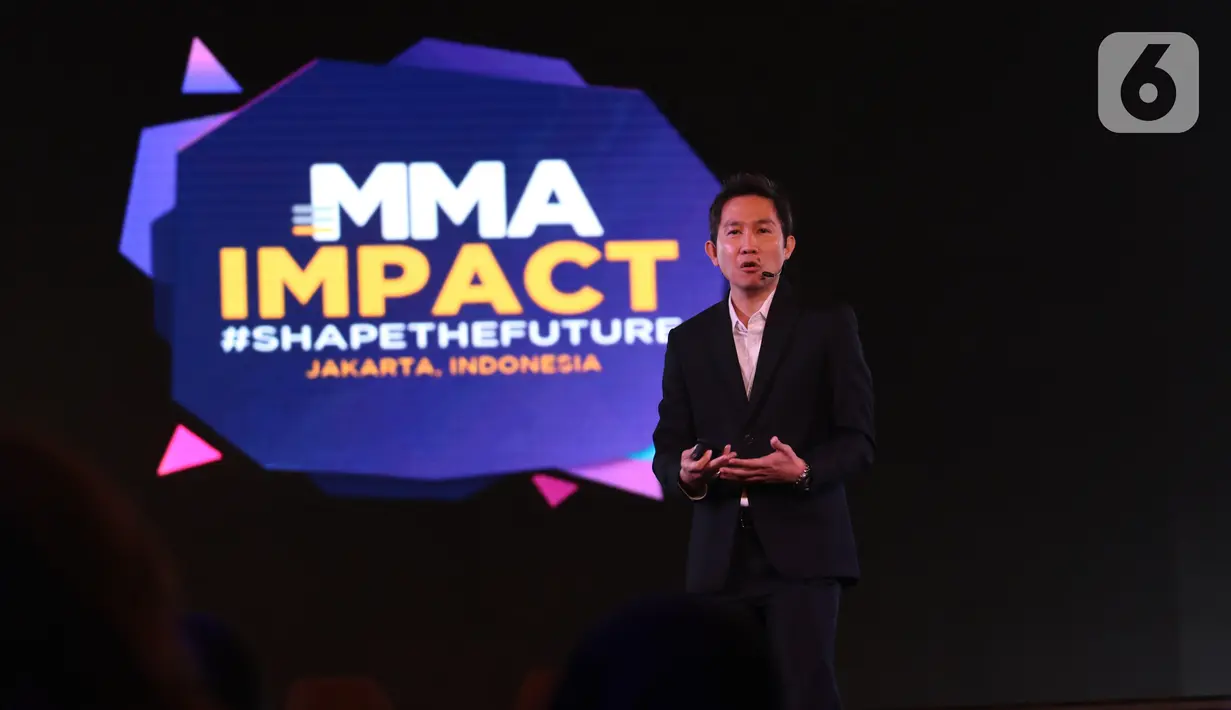 Global Marketing Director Mayora Ricky Afrianto saat menjadi pembicara  dalam forum pemasaran digital MMA Impact Indonesia 2019 di Jakarta, Kamis (3/10/2019). MMA Impact Indonesia 2019 membahas seluk beluk dan peluang mengenai pemasaran digital di Indonesia. (Liputan6.com/Angga Yuniar)